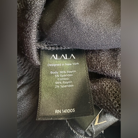 ALALA Heron Active Mesh Detailing Black Shorts New - Picture 6 of 8